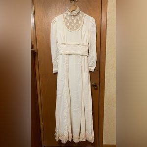 Wedding dress handmade 1975 muslin, lace size 12